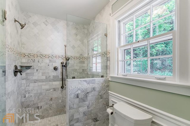 2052 Valiant Dr, Atlanta GA 30345