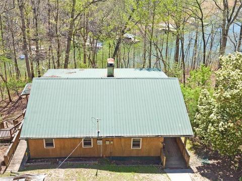 4808 Amal Ln