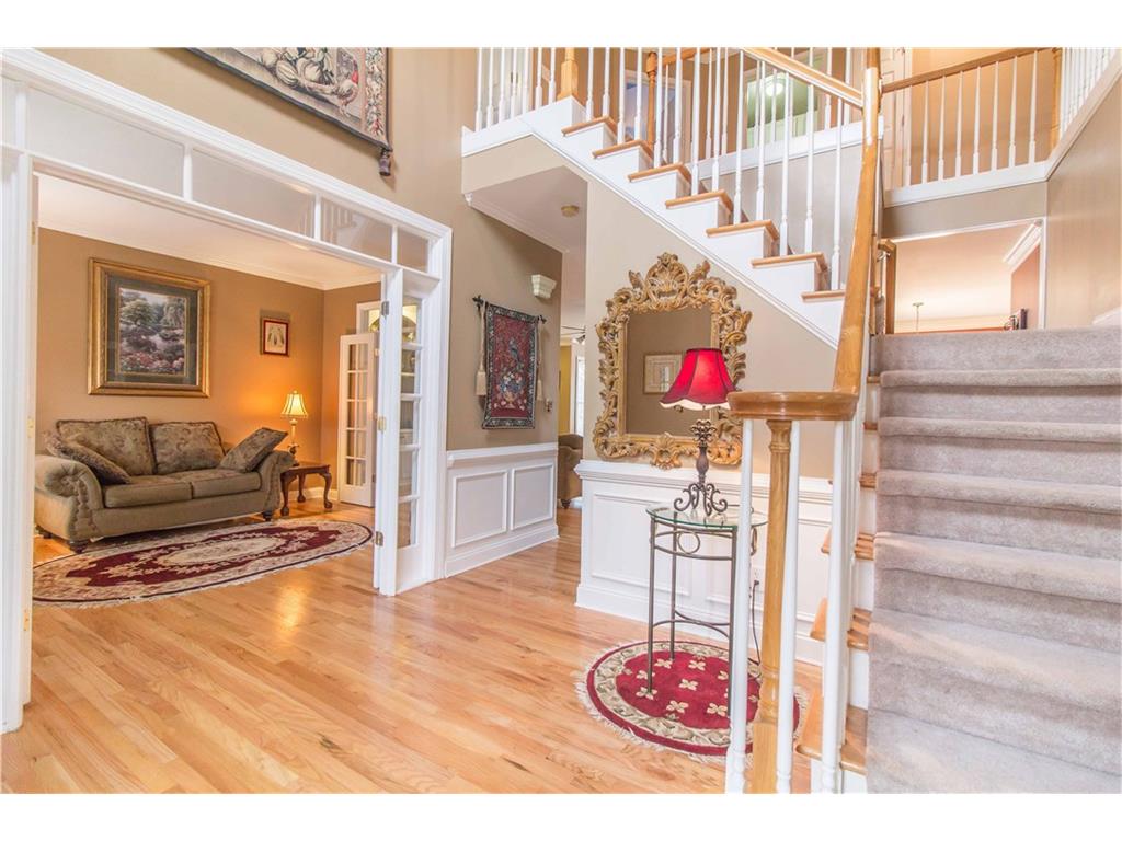 341 La Perla Dr