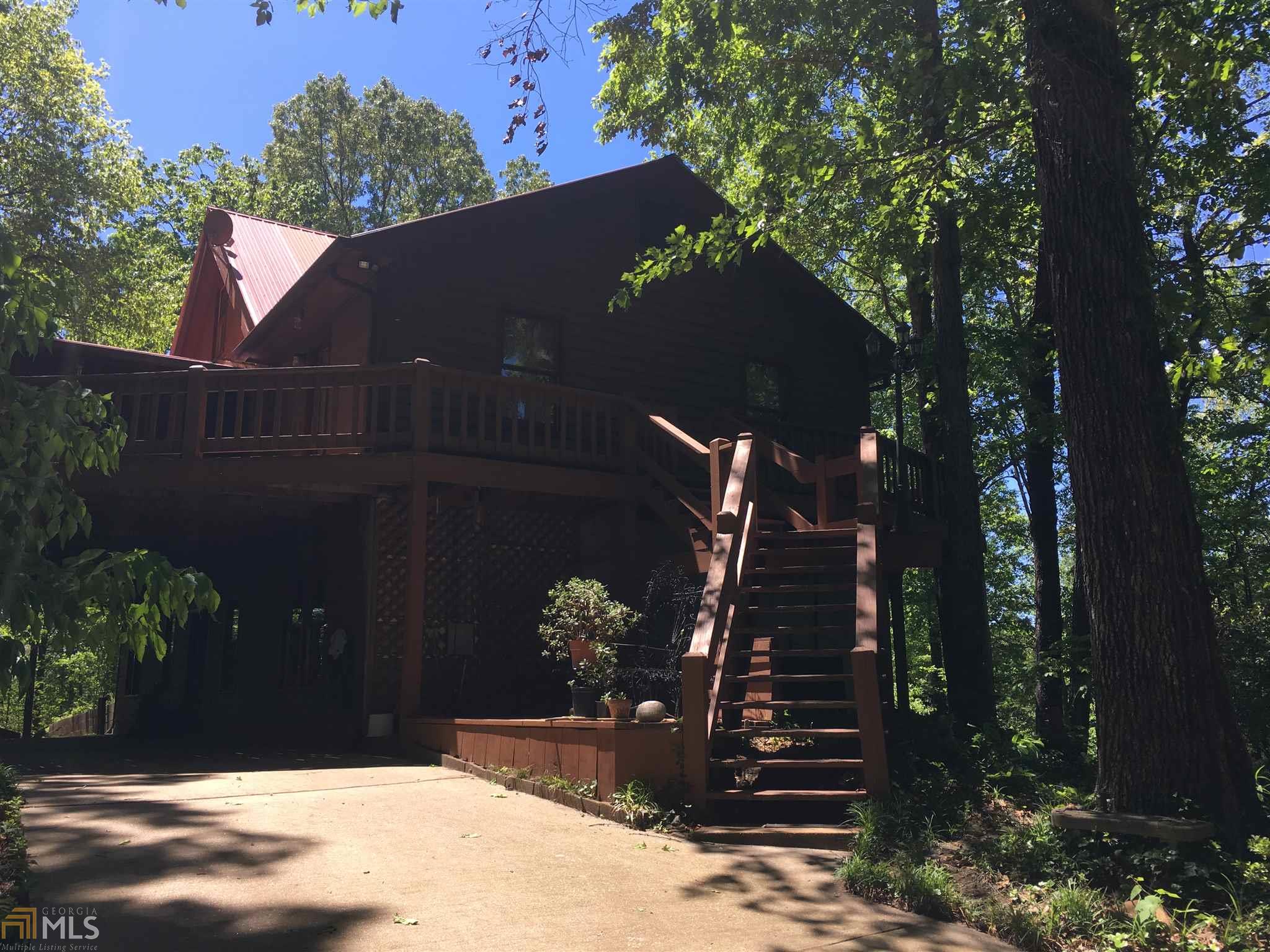 16 Meadow View Ln