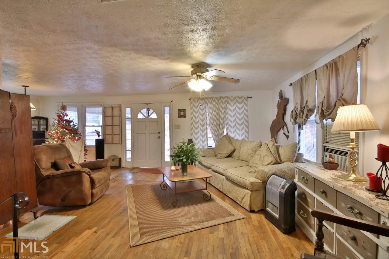 3162 Mountain View Rd