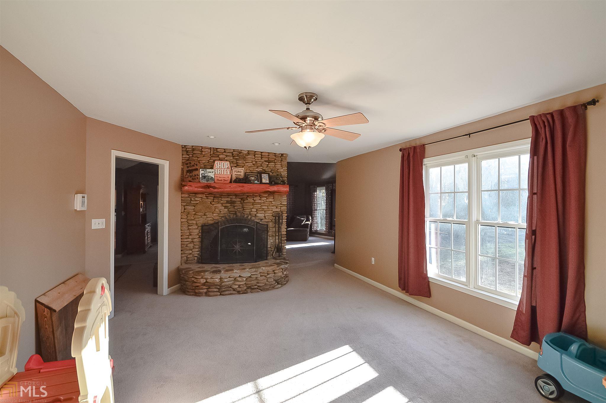 342 S Trotters Way
