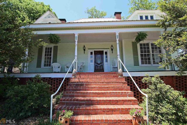 22 Creek Side Ct