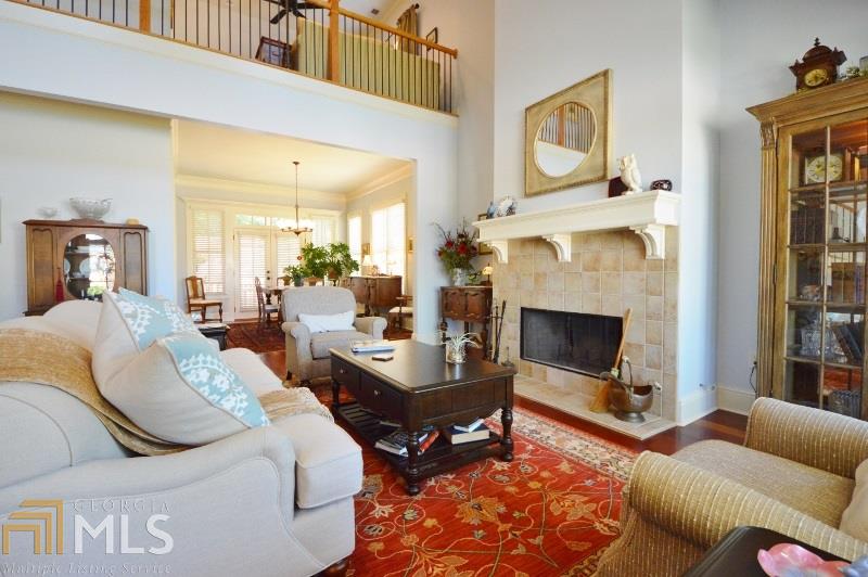 412 Woodhaven Dr