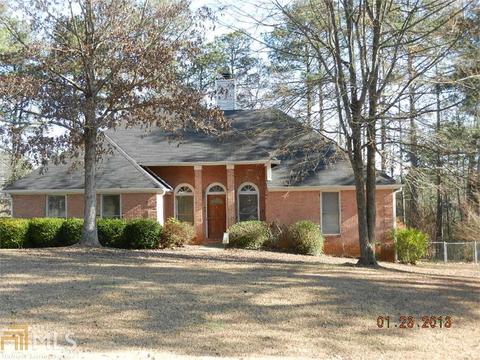 160 St Paul Dr