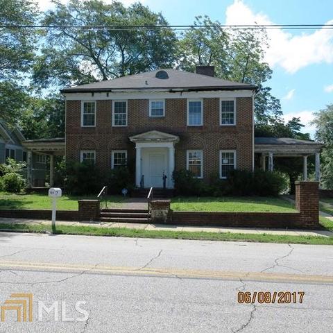 1219 Crestview Dr