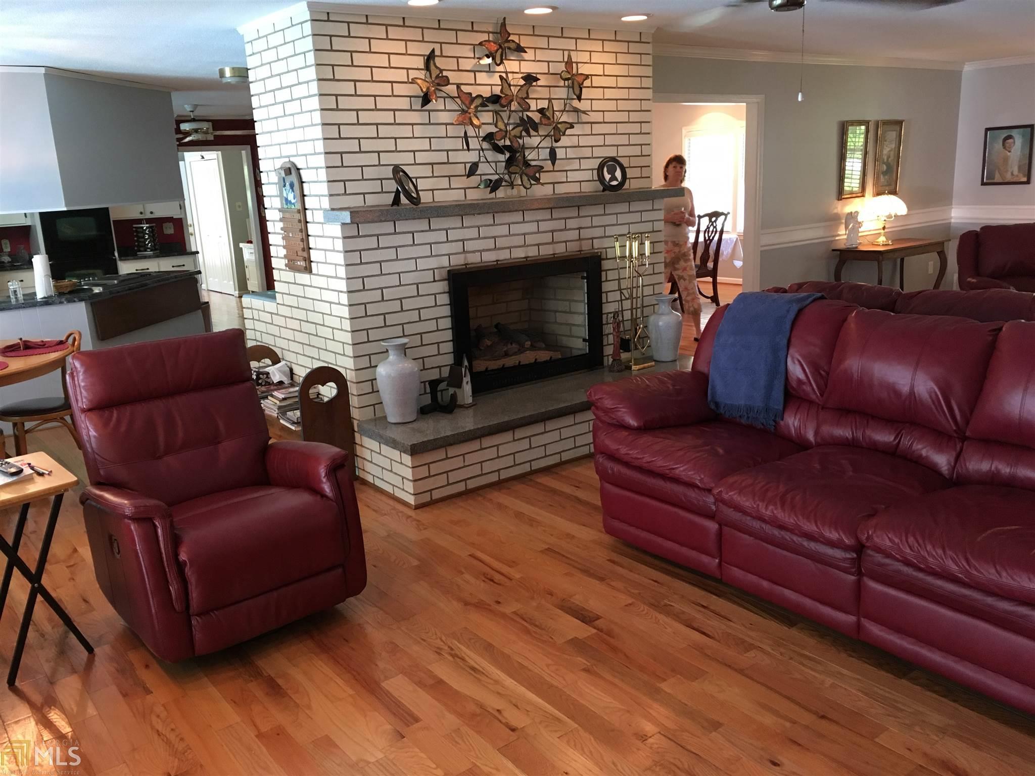 11 Bramblewood Dr