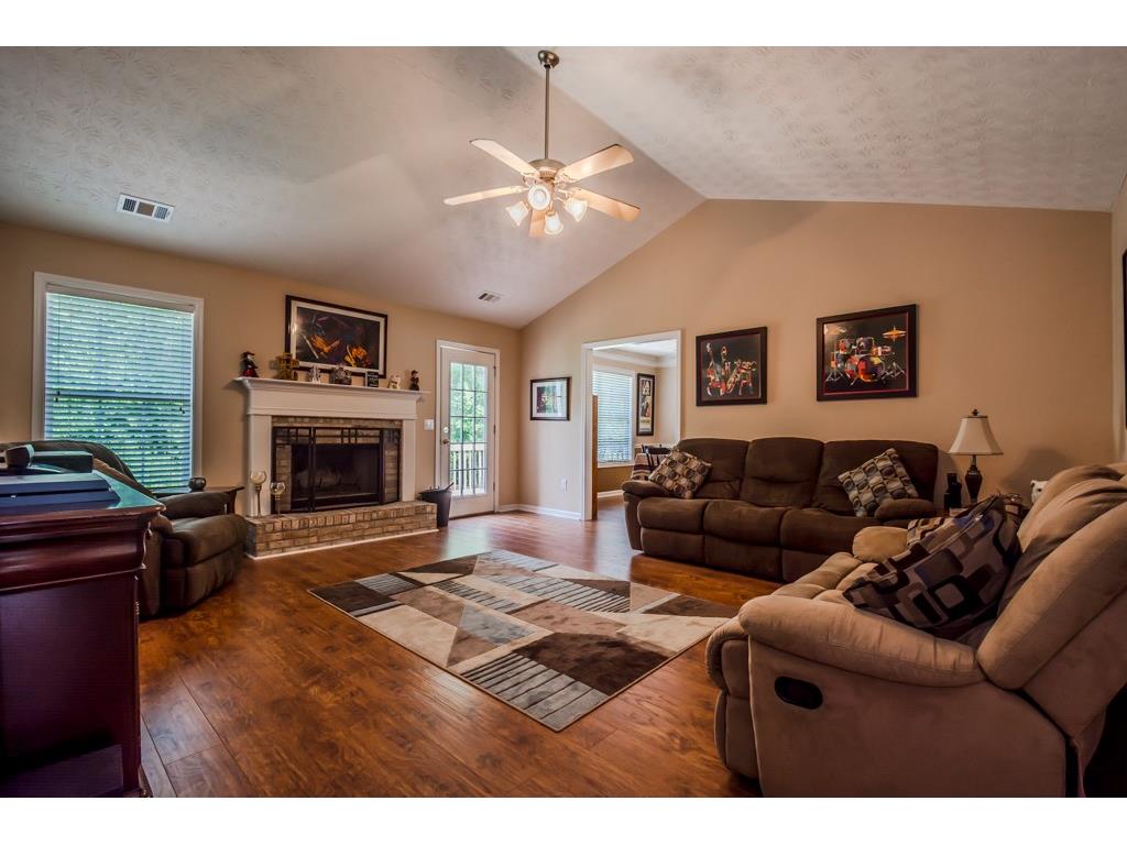 640 Oakland Rdg