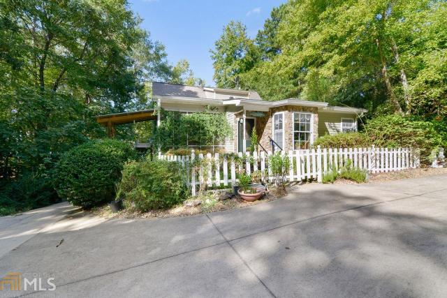 1190 Stoneridge Cir