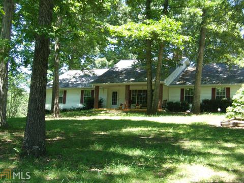 27 St Ives Cir