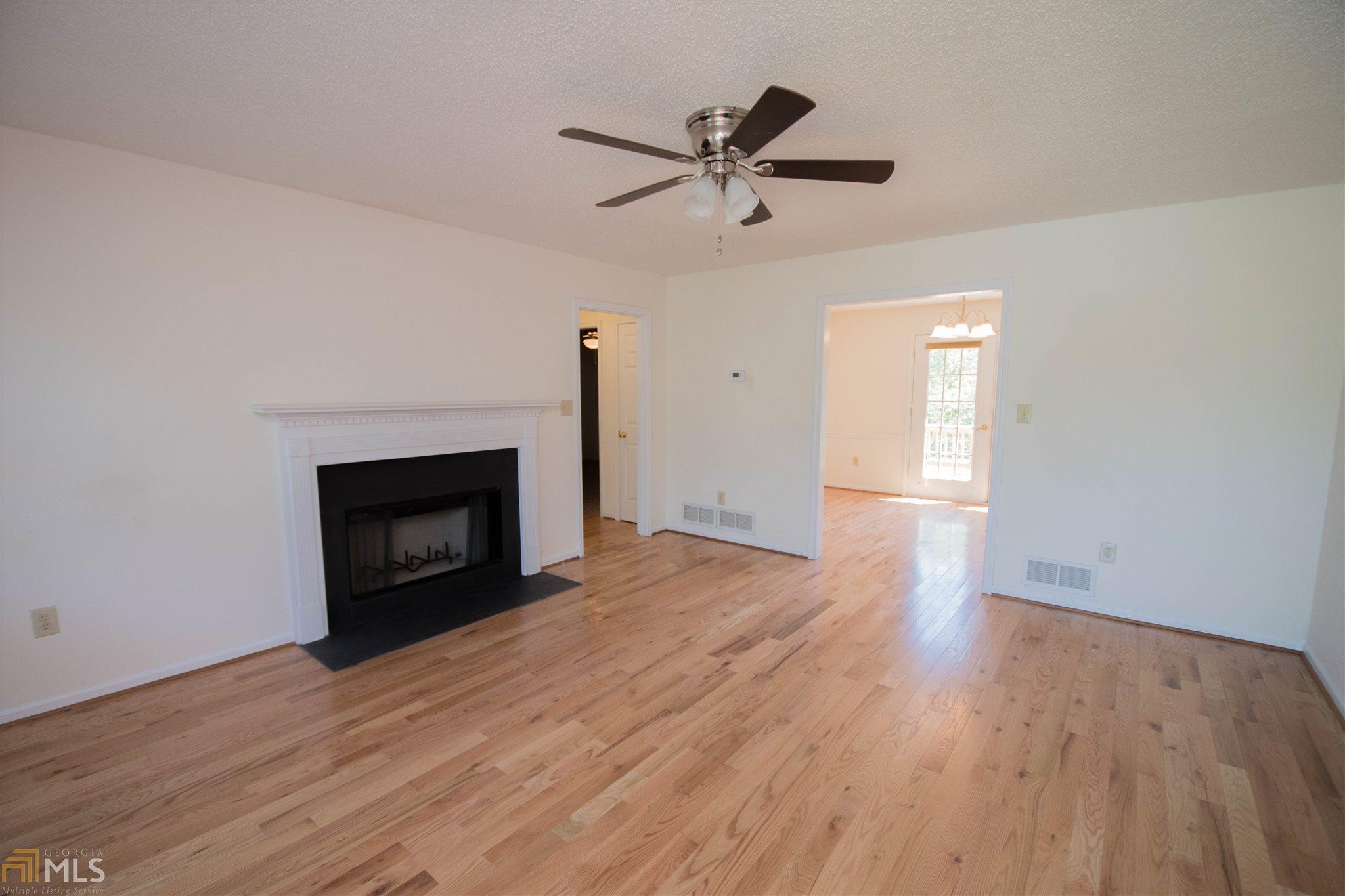 160 Wendy Ln
