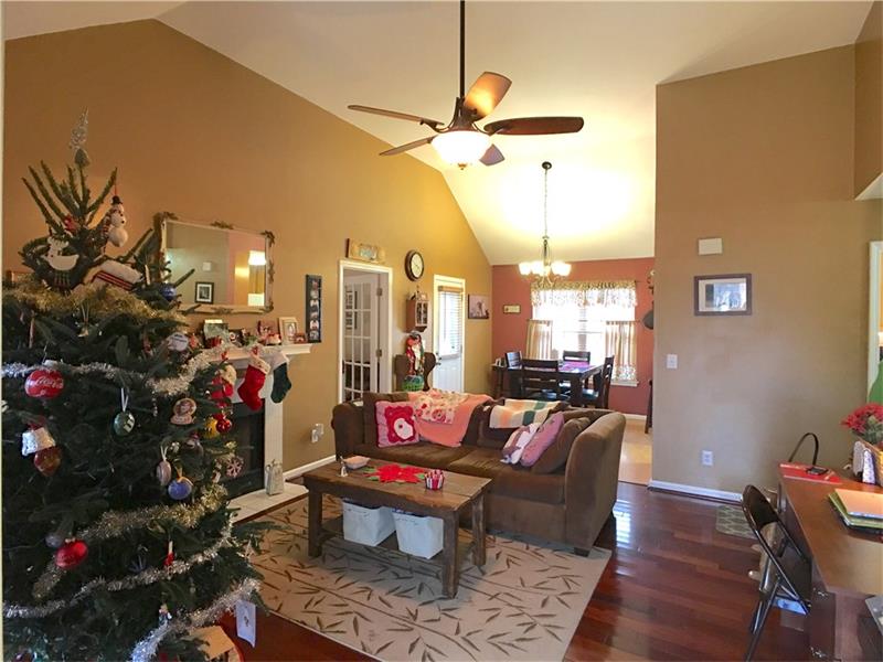 240 Moss Creek Dr NE