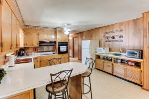 110 Henderson Ln