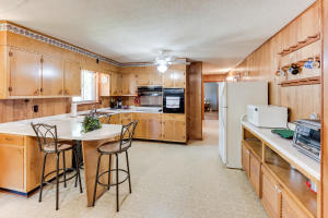 110 Henderson Ln