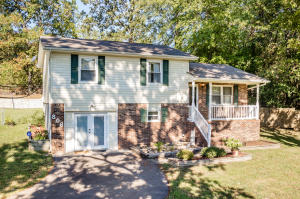 806 Childress Hollow Rd