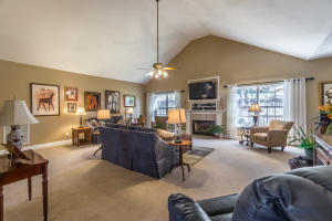 218 Blue Heron Dr