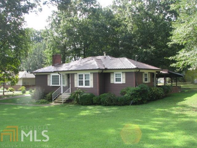 4243 Cloverdale Rd