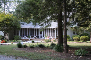 382 Dogwood Rd
