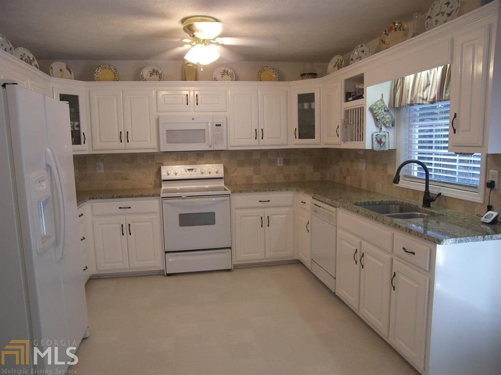 288 E Riverbend Dr