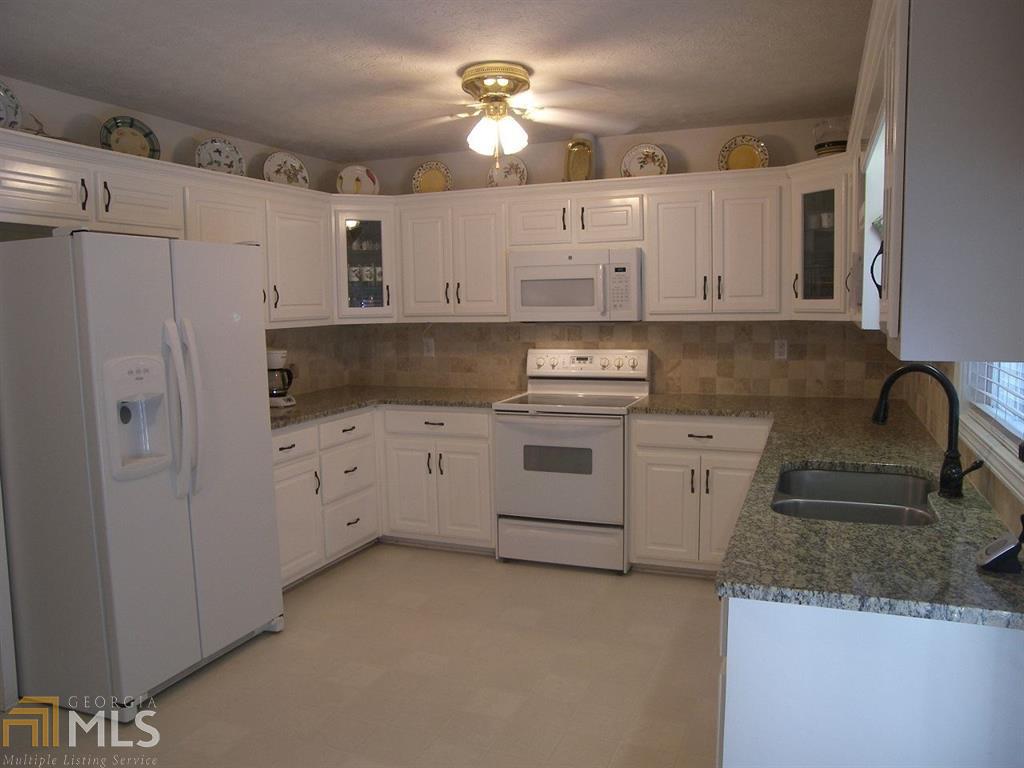 288 E Riverbend Dr