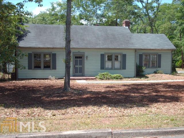 317 W Lee