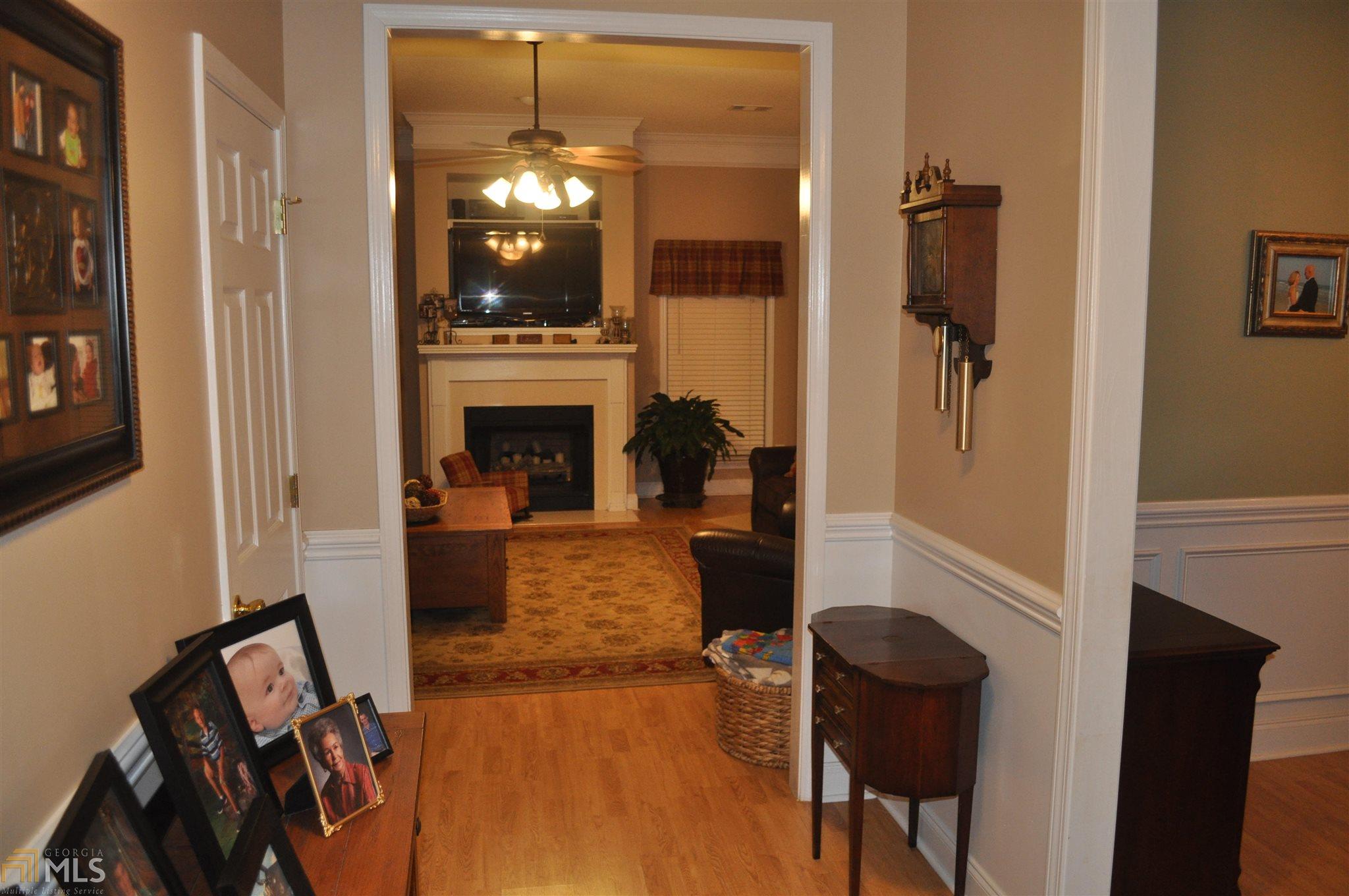 202 Downing Cir