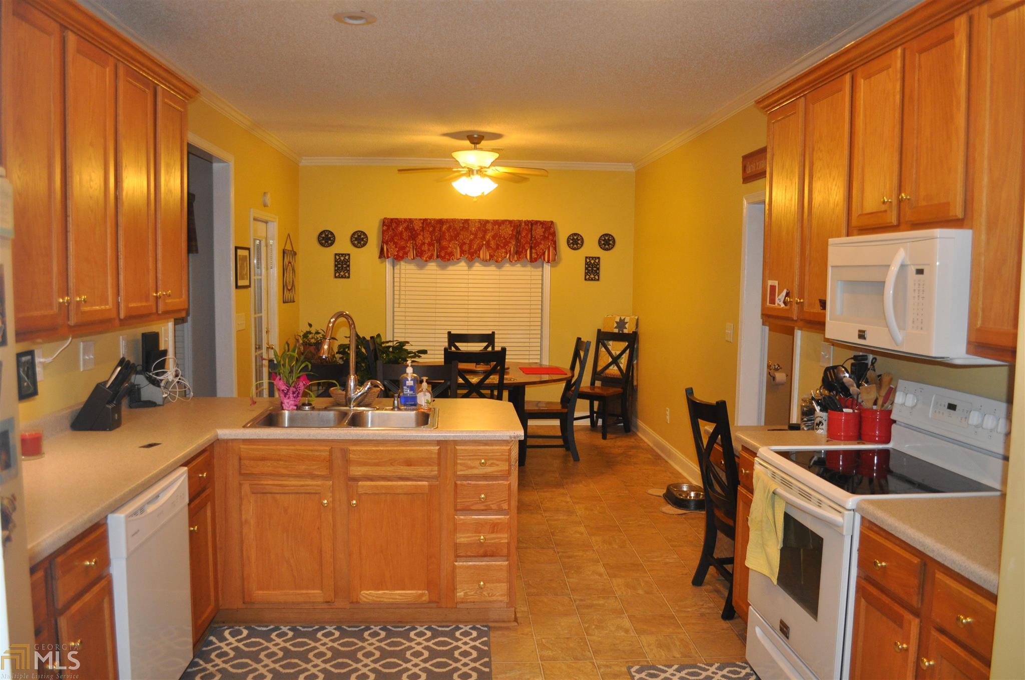 202 Downing Cir