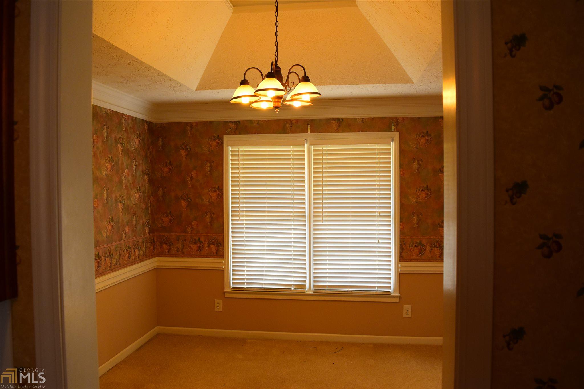 2220 Fox Creek Dr