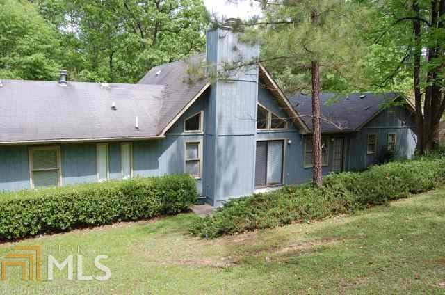 862 Captain Kell Dr