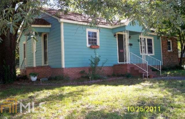 862 Captain Kell Dr