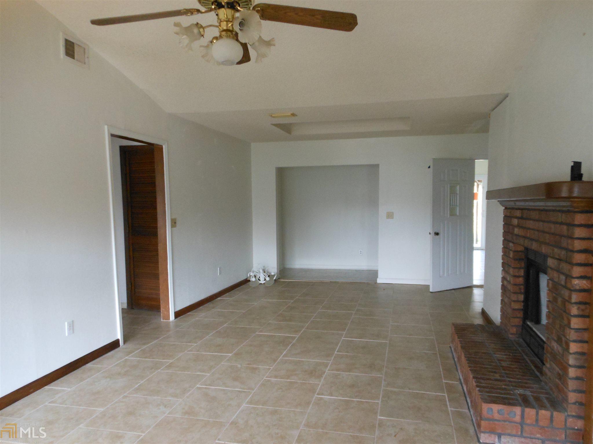 101 W Pine Bluff Blvd
