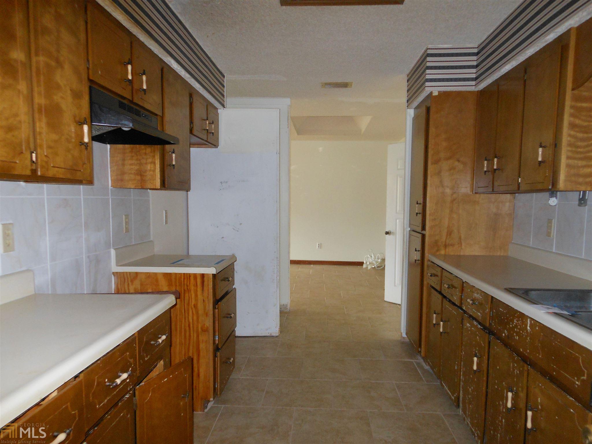 101 W Pine Bluff Blvd