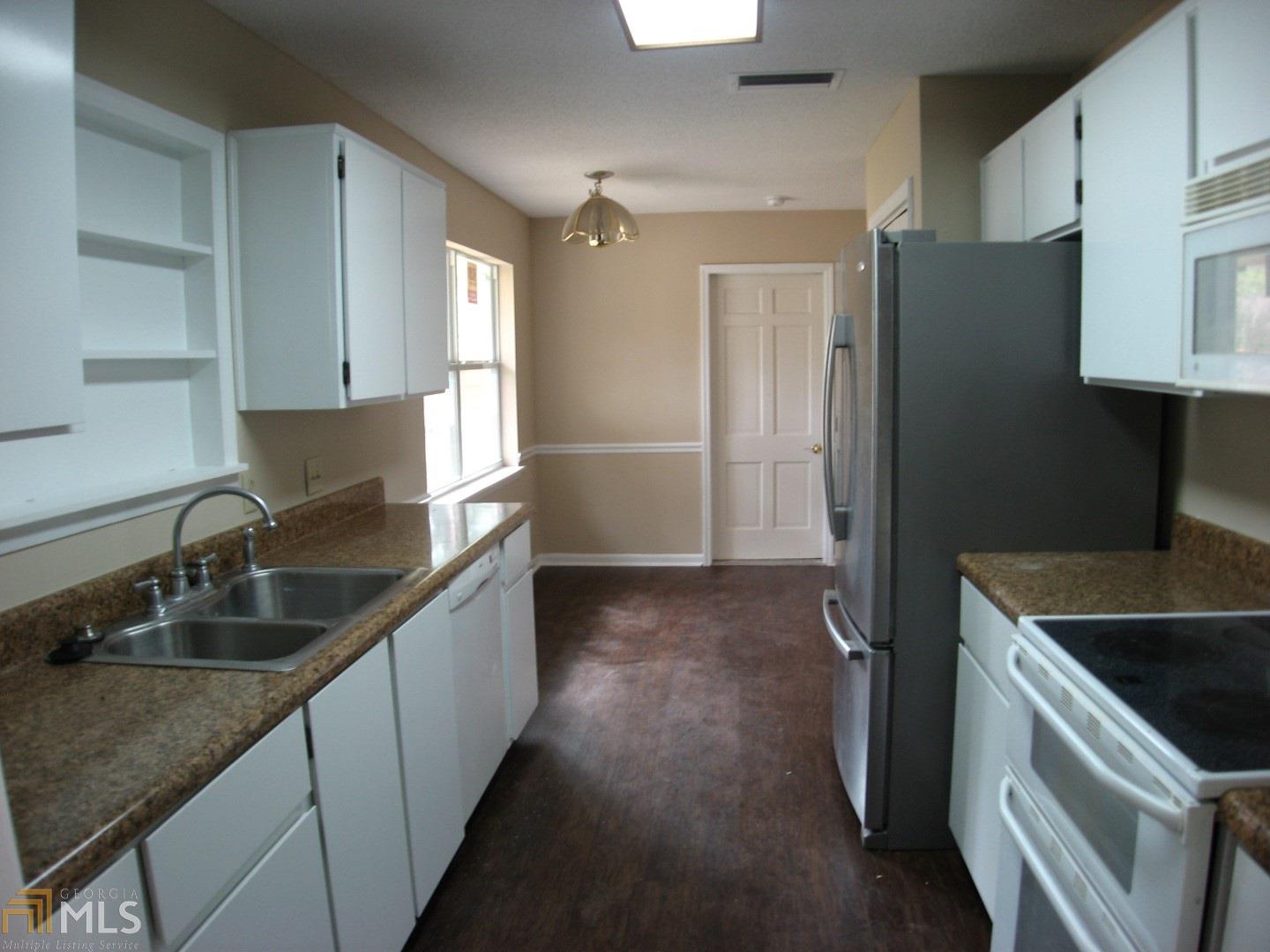221 Brooklet Cir