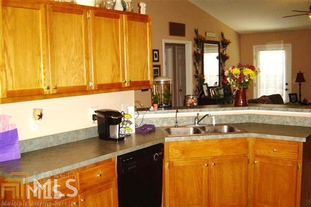 508 Hunt Club Rd