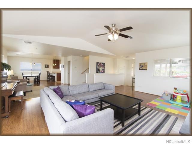 For Sale: 92-677 Welo St Kapolei, HI 96707