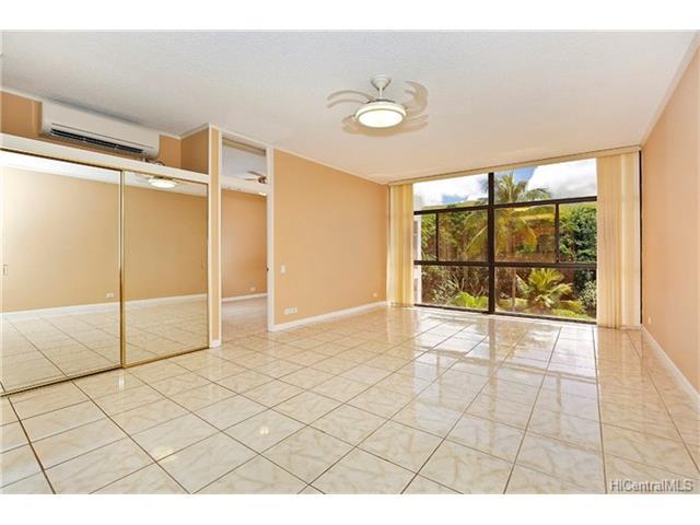 624 Pauku St