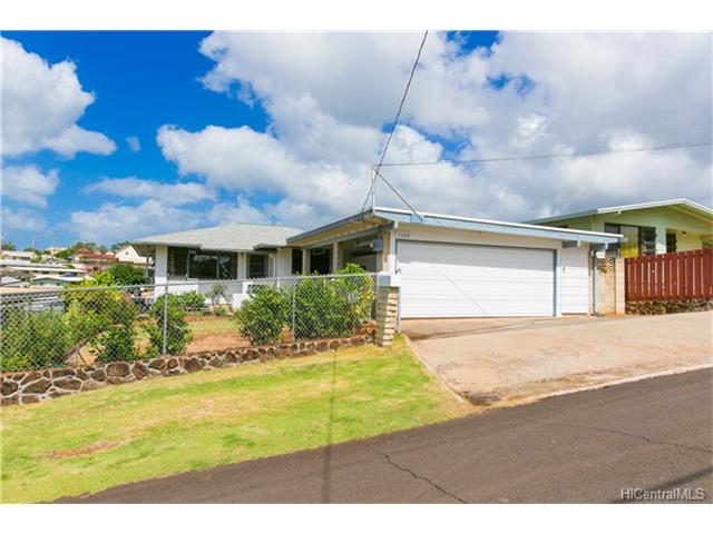 1320 Hoohulu St