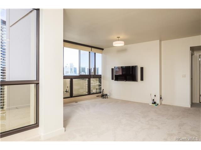 725 Kapiolani Blvd #1902