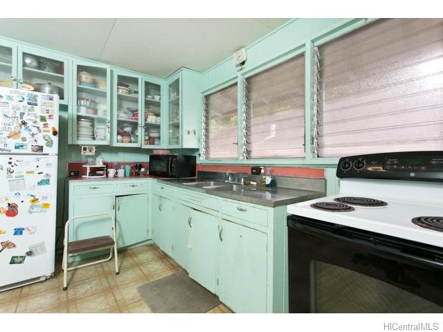 For Sale: 2463 Kekuanoni St Honolulu, HI 96813