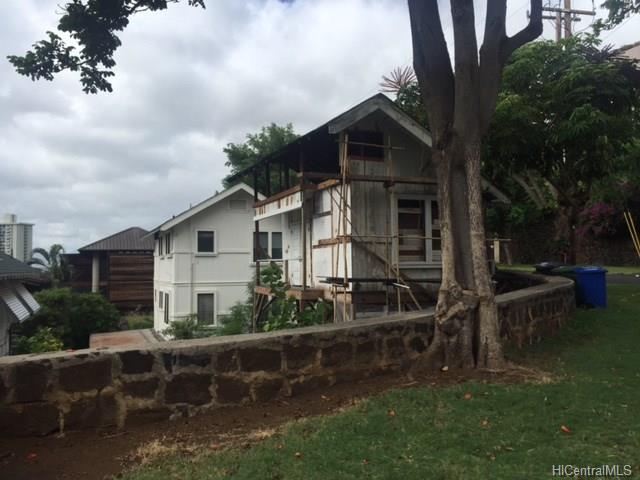 1638 Kamamalu Ave