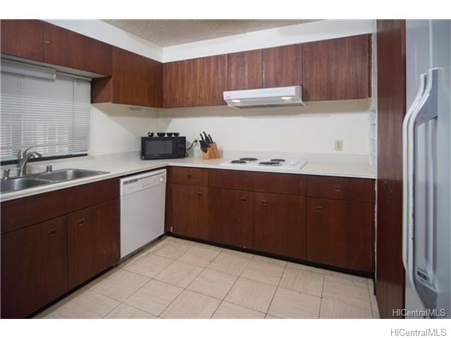 1910 Ala Moana Blvd #17B