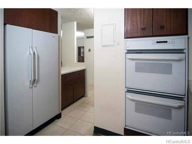 1910 Ala Moana Blvd #17B