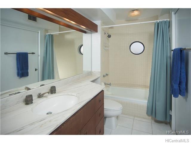 1910 Ala Moana Blvd #17B
