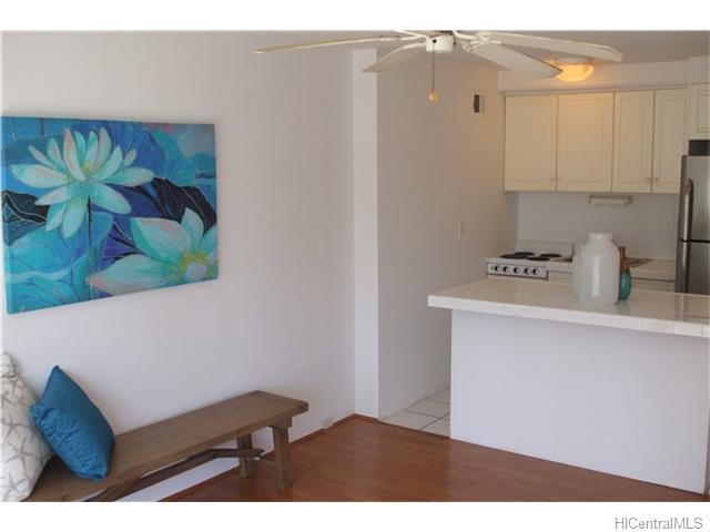 For Sale: 445 Kaiolu St #1109 Honolulu, HI 96815