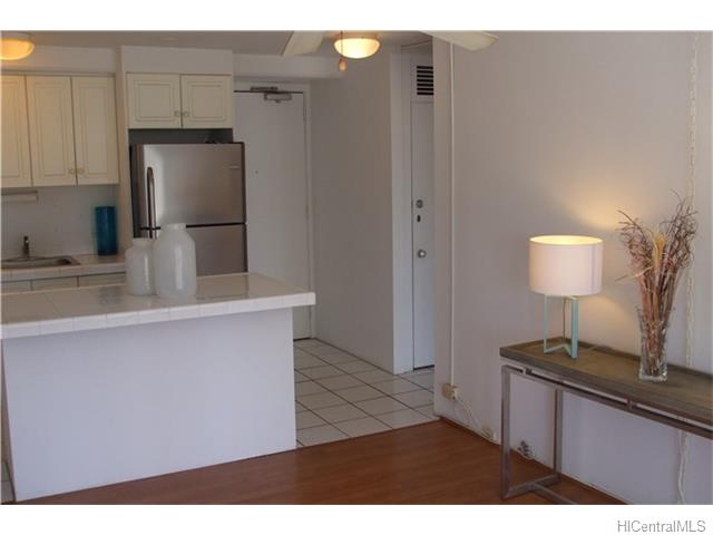 For Sale: 445 Kaiolu St #1109 Honolulu, HI 96815