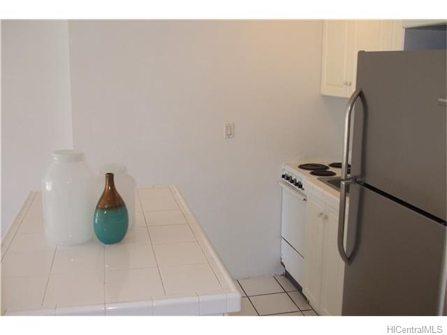 For Sale: 445 Kaiolu St #1109 Honolulu, HI 96815