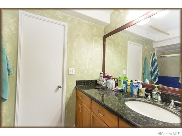 1684 Ala Moana Blvd #451