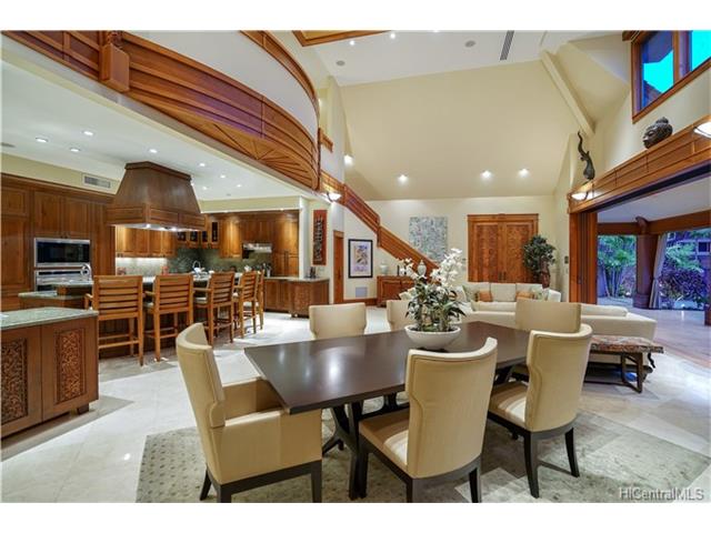 926 Kealaolu Ave