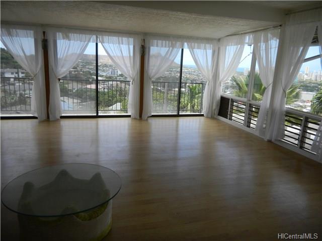 2930 Robert Pl