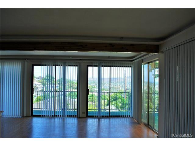 2930 Robert Pl